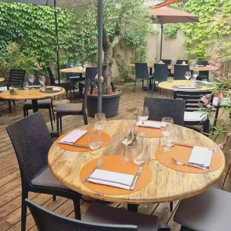 Le restaurant - La Table St Martin - restaurant SAUXILLANGES